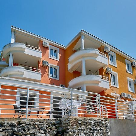 Apartments Villa Relax Petrovac na moru Exterior foto