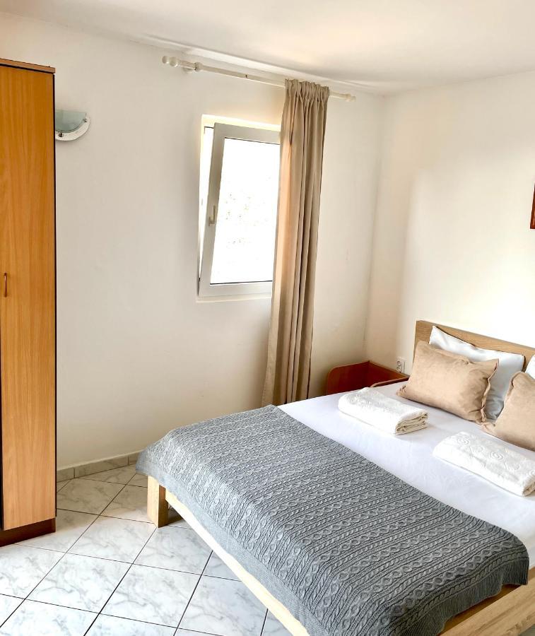 Apartments Villa Relax Petrovac na moru Exterior foto